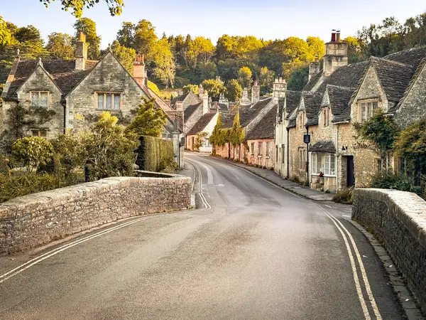 Cotswolds Escape — 3 Picture-Perfect Villages in One Day